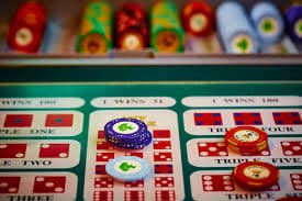wdboy mobile app home screen showing sportsbook markets and live-dealer tables